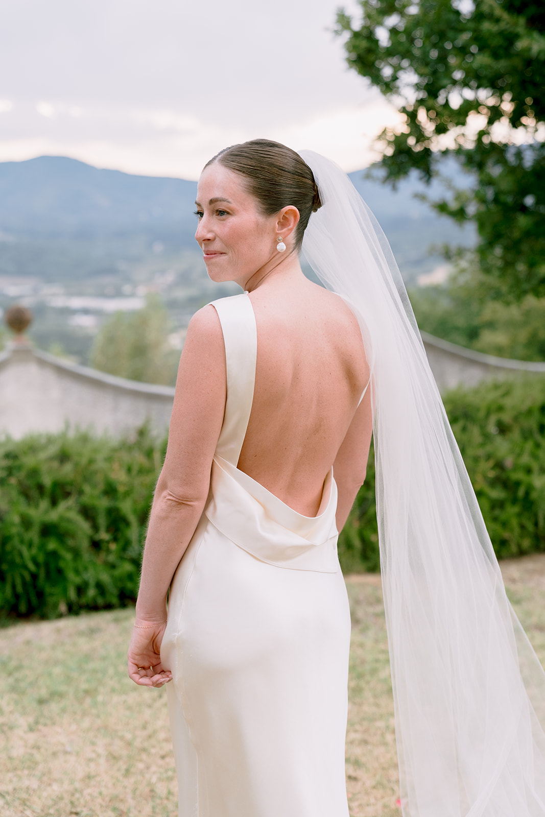 Tuscany bride portrait